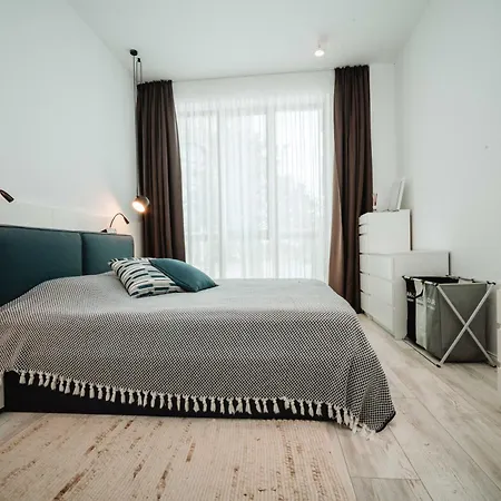 Апартаменти Sea View Family La Варна