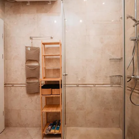 Апартаменти Sea View Family La *